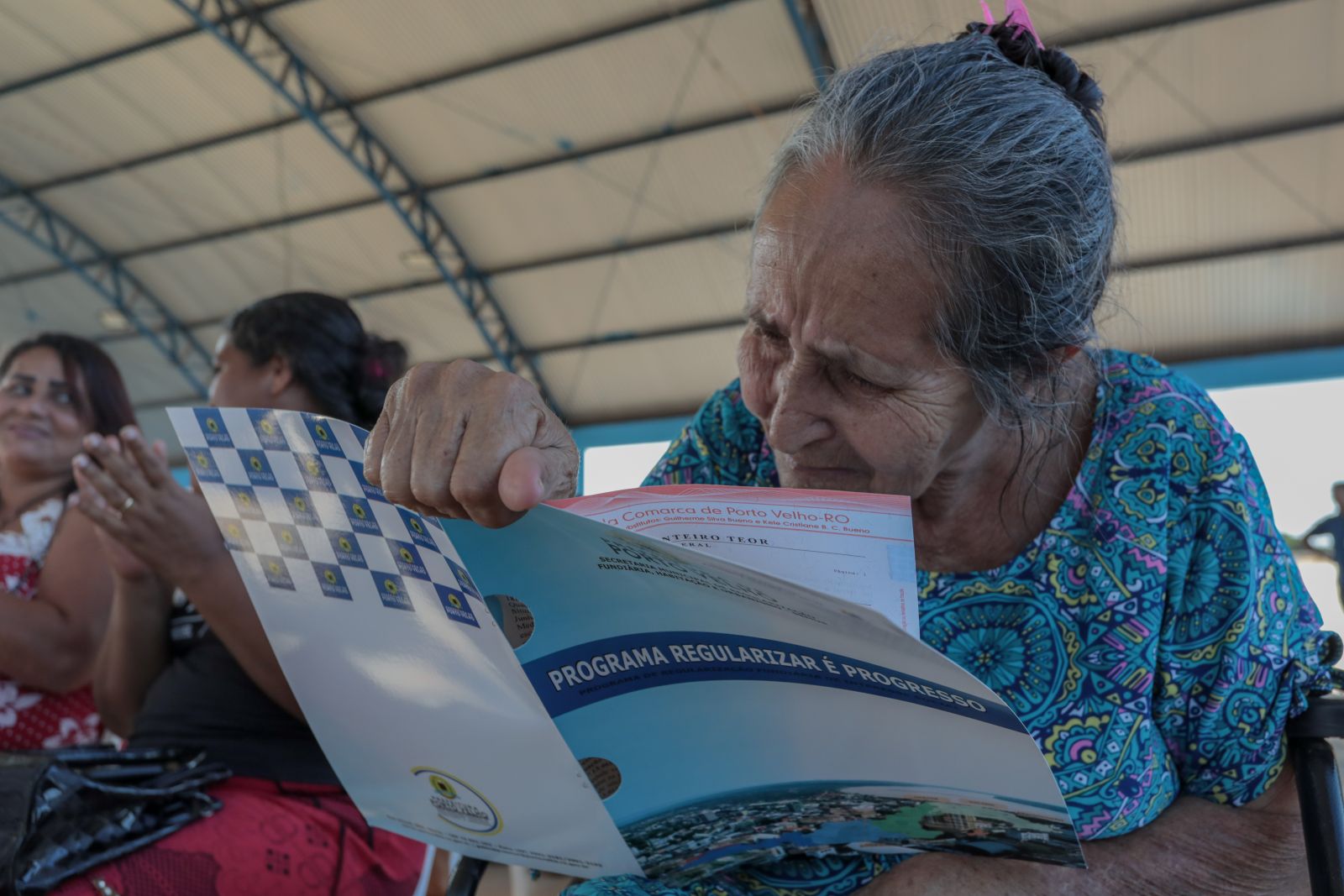 Porto Velho: Mais de 90 escrituras são entregues a moradores do bairro Rosalina de Carvalho  