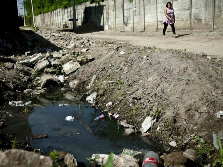 Cerca de 1,9 mil municípios não têm rede coletora de esgoto, diz MDR