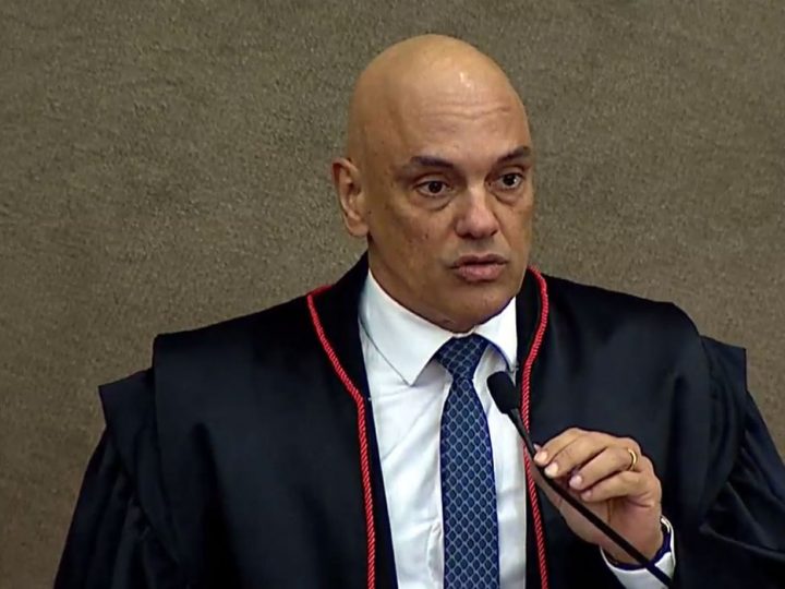 Moraes defende democracia e sistema eleitoral em discurso de posse