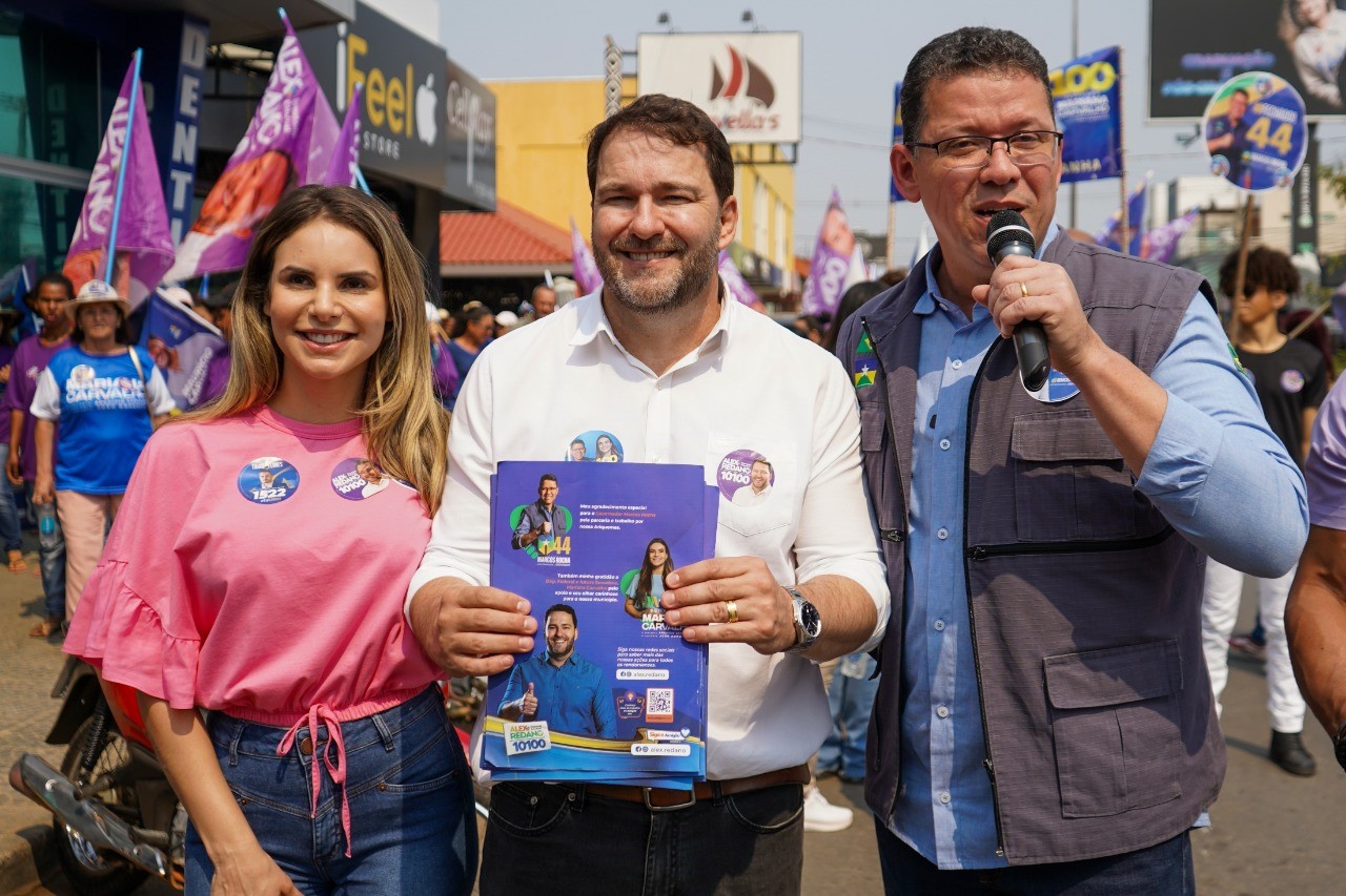 Ariquemes: Alex Redano faz caminhada e visita ao comércio, junto com Marcos Rocha e Mariana Carvalho