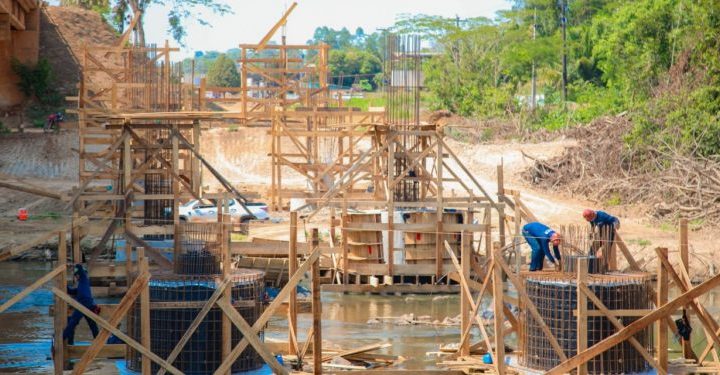 Duplicação sobre a Ponte do Rio Jaru é realidade; empresa trabalha na construção dos pilares sustentação