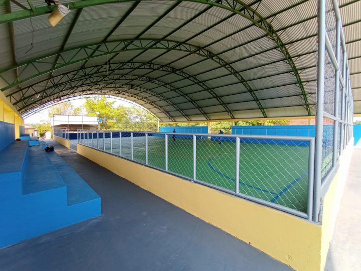 Porto Velho: Prefeitura realiza revitalização da quadra esportiva do distrito de Fortaleza do Abunã