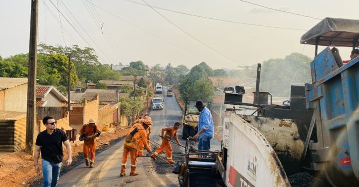 Jaru: Avenida Dom Pedro I no setor 06 é contemplada e recebe o maior projeto de pavimentação da história