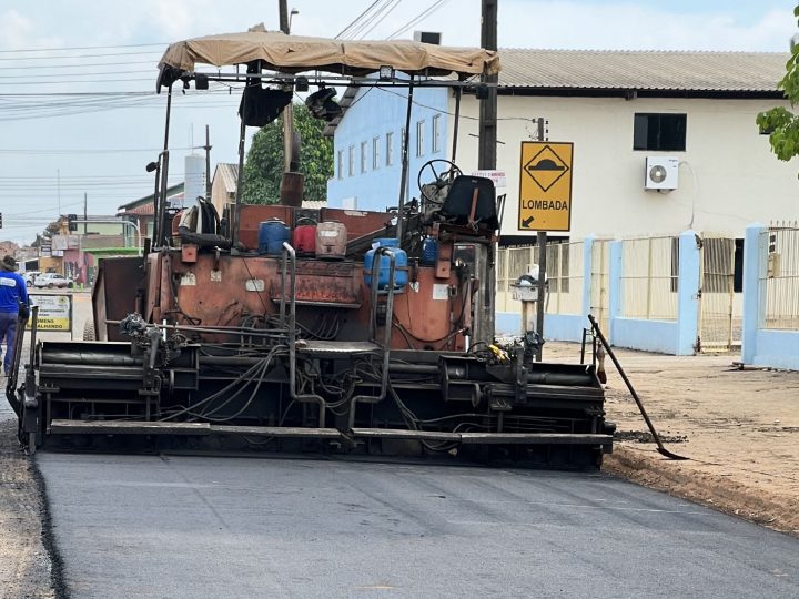 Porto velho: Recapeamento na rua Pau Ferro entra em fase final