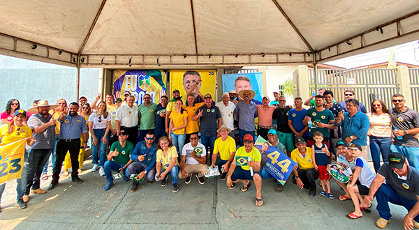 Luizinho Goebel realiza caminhada e participa de reunião com servidores do DER e SEMOSP em Vilhena