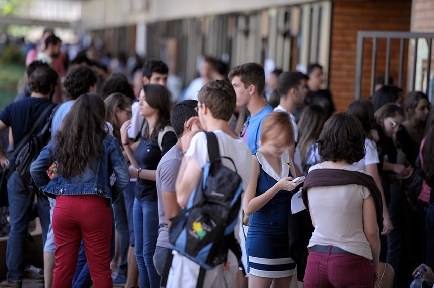 Chega ao Senado projeto sobre prevenção do sofrimento psíquico entre jovens