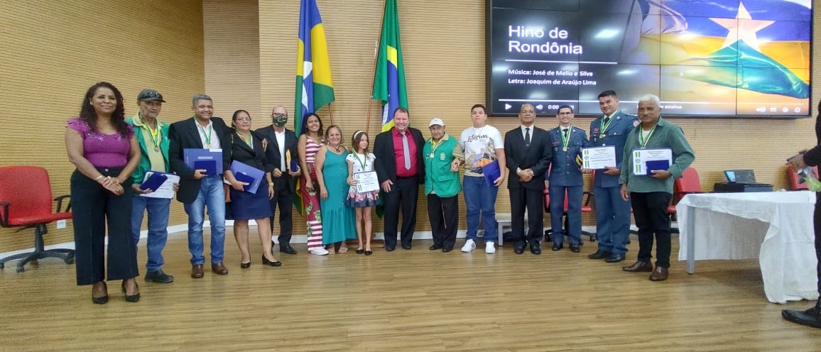 Deputado Dr. Neidson entrega Medalhas do Mérito Legislativo e Mérito Cultural à personalidades de Rondônia