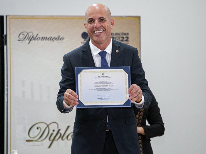 Deputado Ismael Crispin é diplomado para o segundo mandato e reafirma compromisso com Rondônia