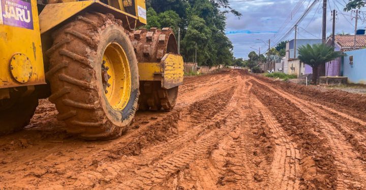 Jaru: Prefeitura inicia processo de pavimentação da Rua Rio Grande do Sul no setor 03