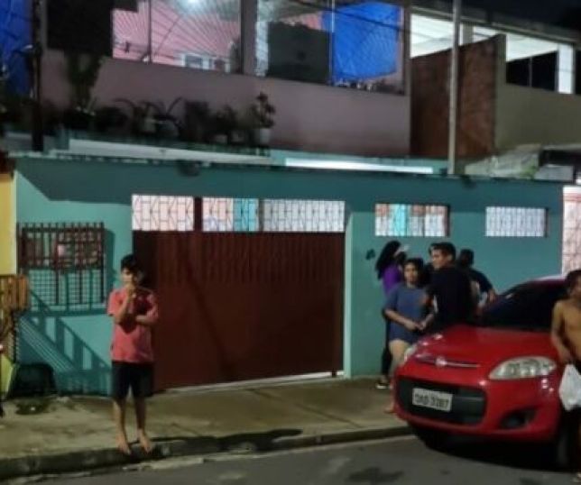 Homem é encontrado morto dentro de casa após receber descarga elétrica