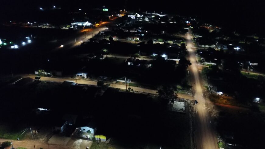 Pimenta Bueno: Obra de iluminação pública moderna e econômica é realidade no distrito de Itaporanga