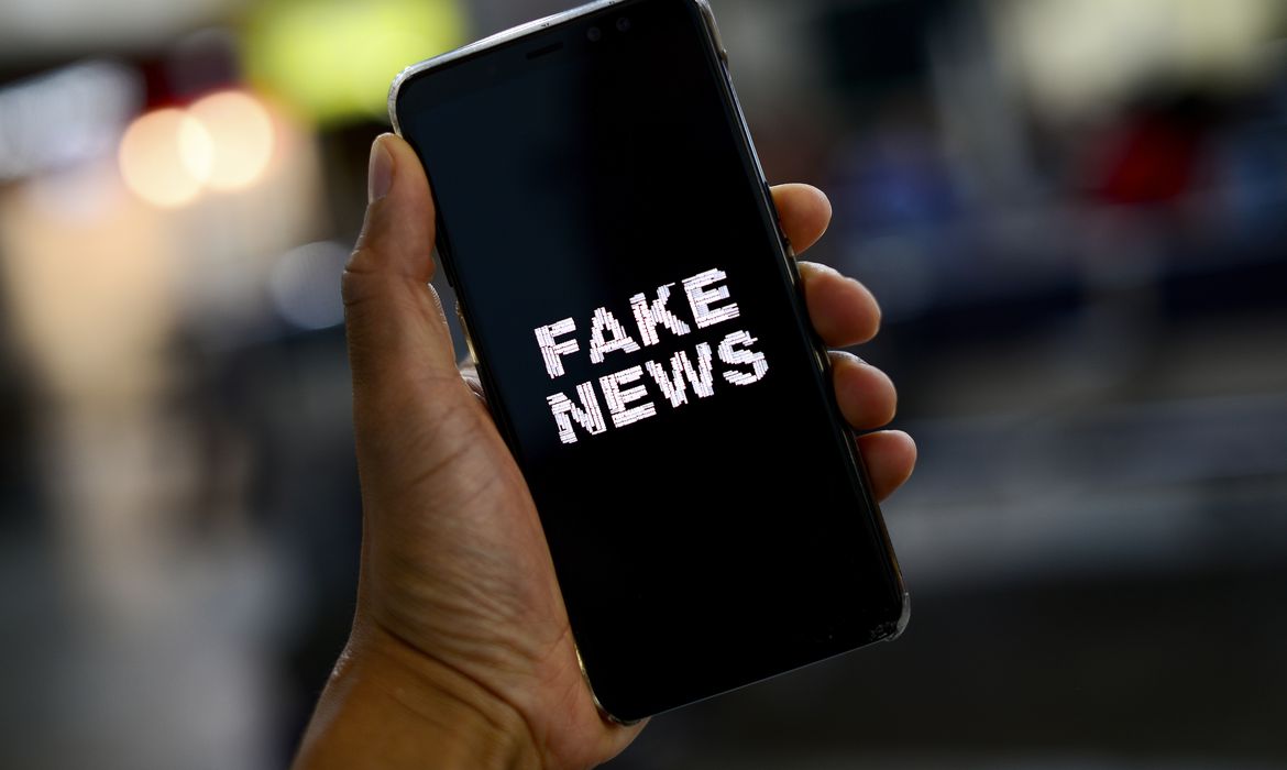 Câmara pode votar urgência do PL das fake news nesta semana