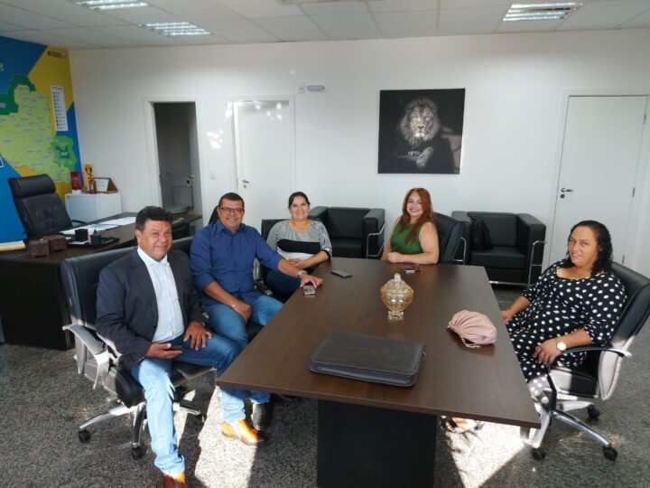 Prefeito de Ministro Andreazza visita gabinete do Deputado Jean Mendonça