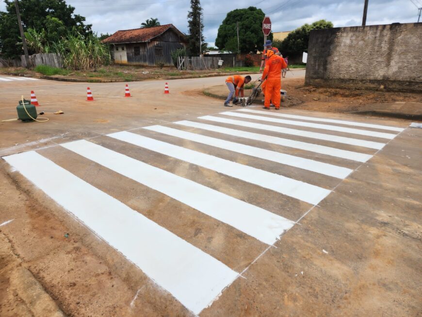 Vale do Anari: Município é contemplado com sinalização de trânsito realizada pelo Detran