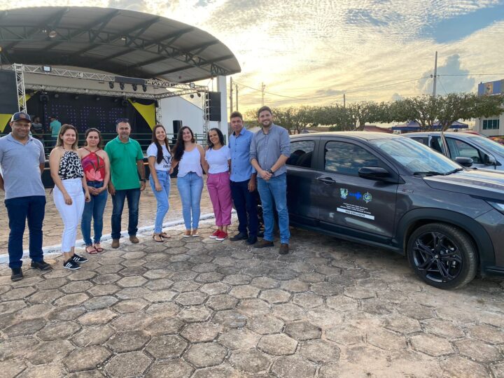 Deputado estadual Jean Mendonça entrega dois veículos no município de Alto Alegre dos Parecis