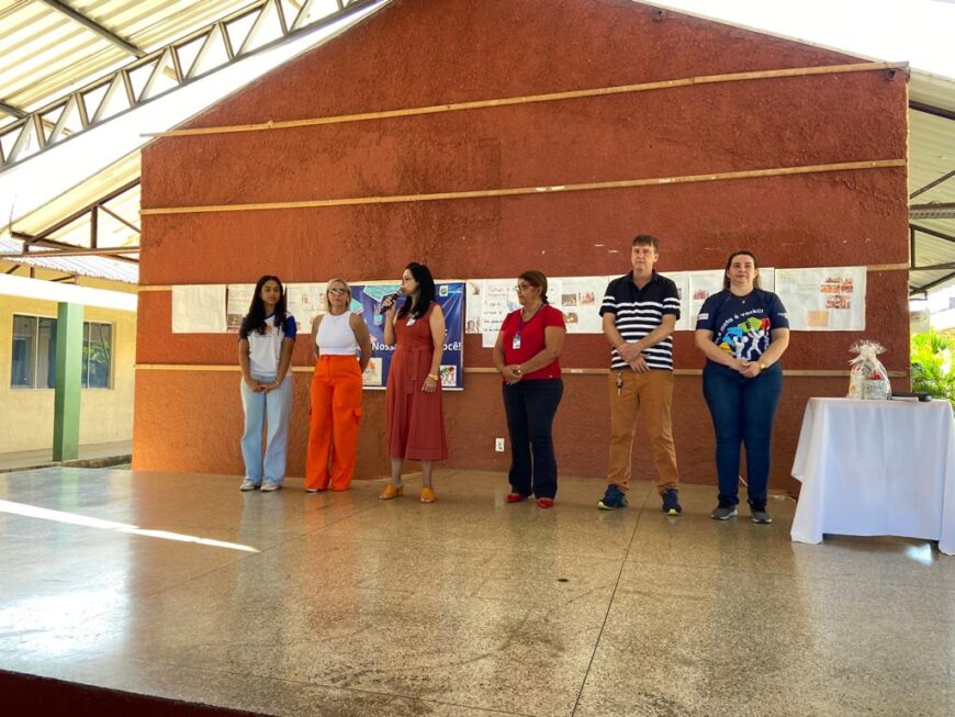 Ariquemes: Estudante é condecorada por conseguir nota mil em simulado de redação