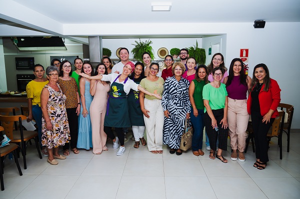 Participantes de workshop aprendem a fazer pães sem glúten e leite com a chef Marilza Marin