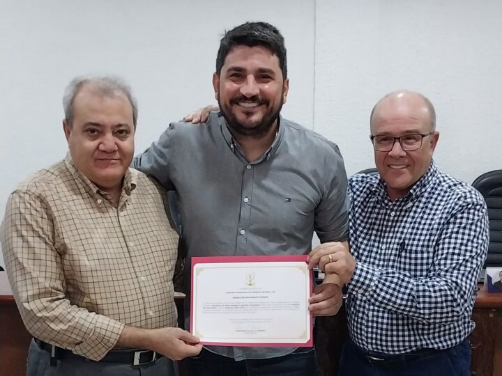 Deputado estadual Jean Mendonça parabeniza homenagem à empresa Ciclo Cairu pelo seu 38º aniversário