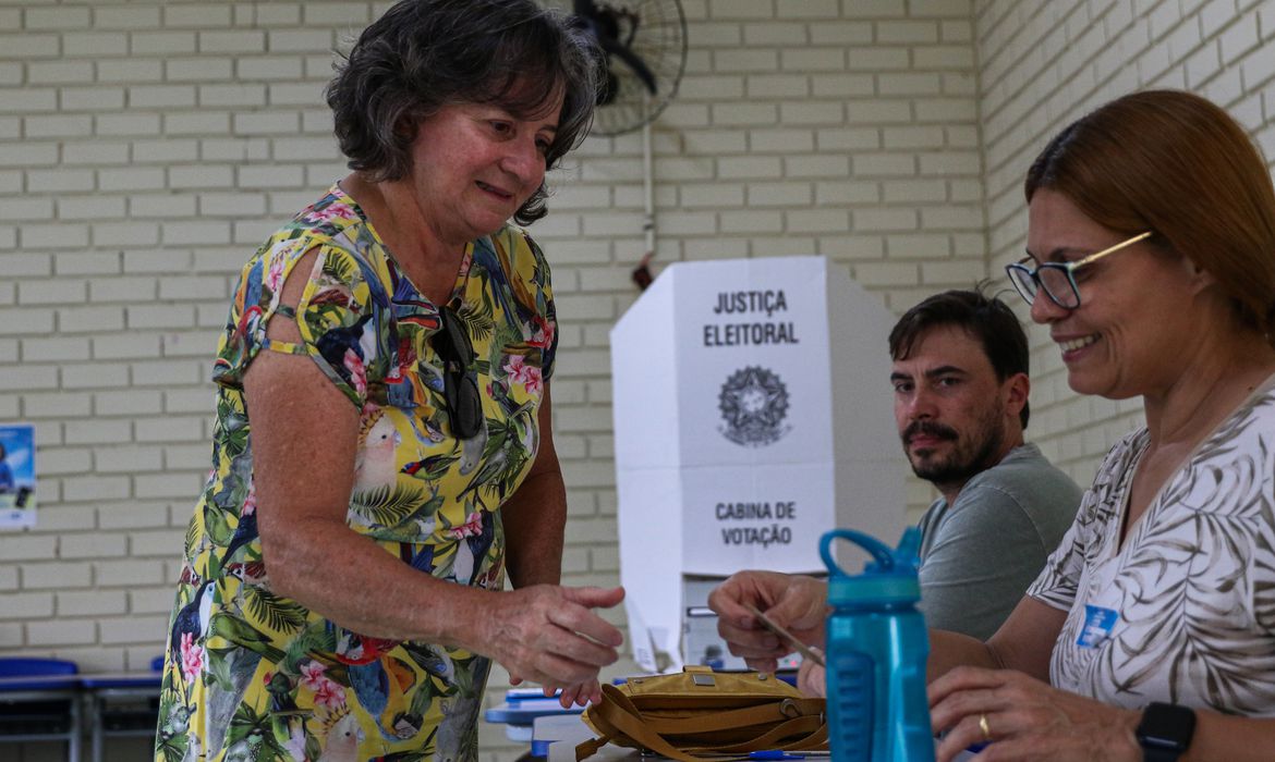 Mais de 56 mil urnas foram usadas nas eleições dos conselhos tutelares