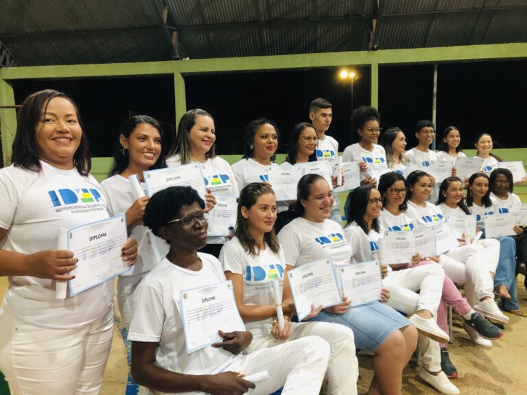 Cerejeiras: Formatura do Curso Técnico em Enfermagem é realizada pelo Idep no município