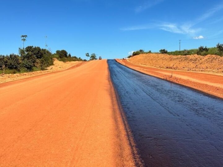 Rodovia-257 recebe nova pavimentação asfáltica na região do Vale do Jamari