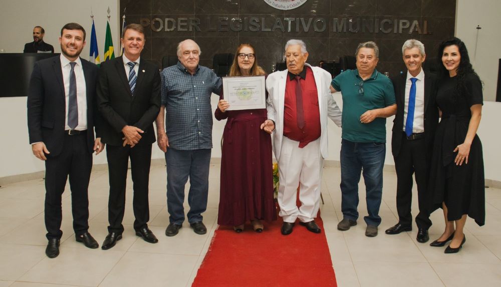 Luizinho Goebel participa de solenidade para outorga de título de cidadão honorário a pioneiro de Vilhena