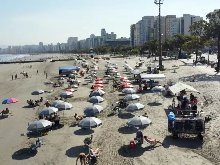 SP: governo recomenda que banhistas evitem mar por 24 horas após chuva