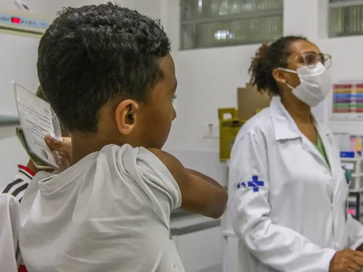 São Paulo faz busca ativa para segunda dose da vacina contra a dengue