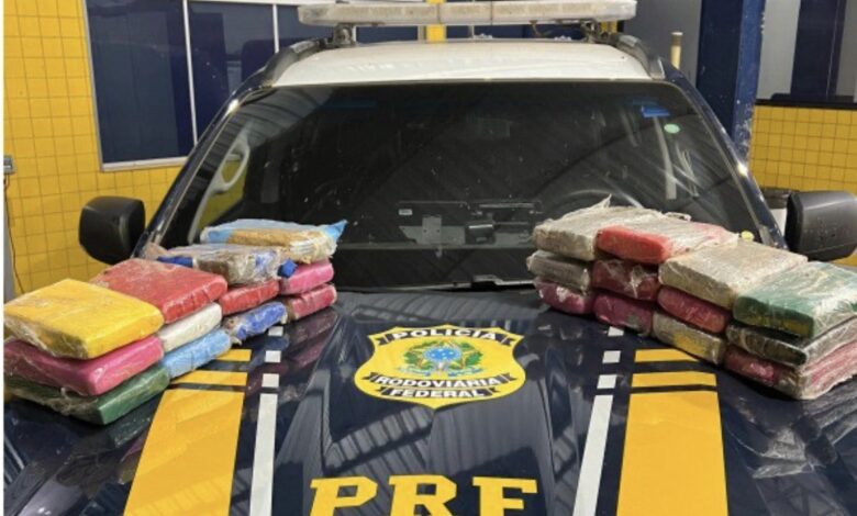 PRF apreende 25,6 kg de maconha em Vilhena