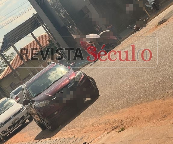 Carro e moto batem no Jardim América e um fica ferido em Vilhena