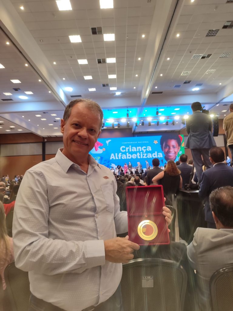 RECEBIMENTO DO SELO DE QUALIDADE EDUCACIONAL