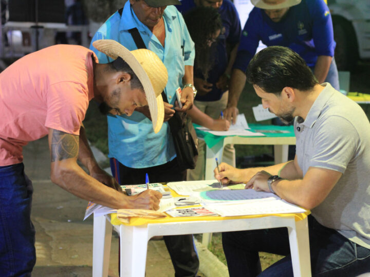 Delegado Camargo abre gabinete itinerante na Expoari para ouvir demandas da população.