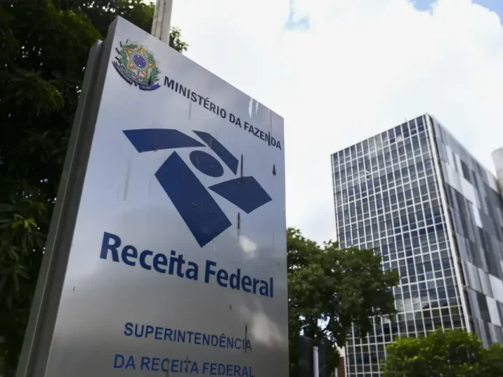 Receita voltará a exigir declaração de fintechs após operações da PF