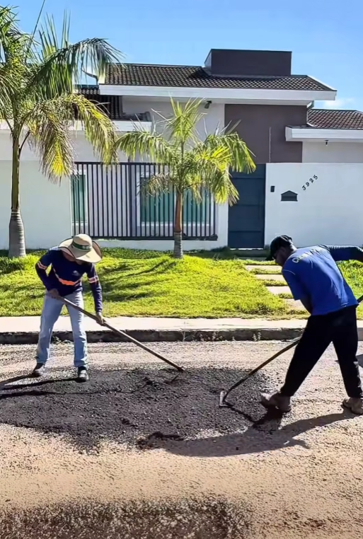 Operação tapa-buracos já está em andamento em Colorado do Oeste
