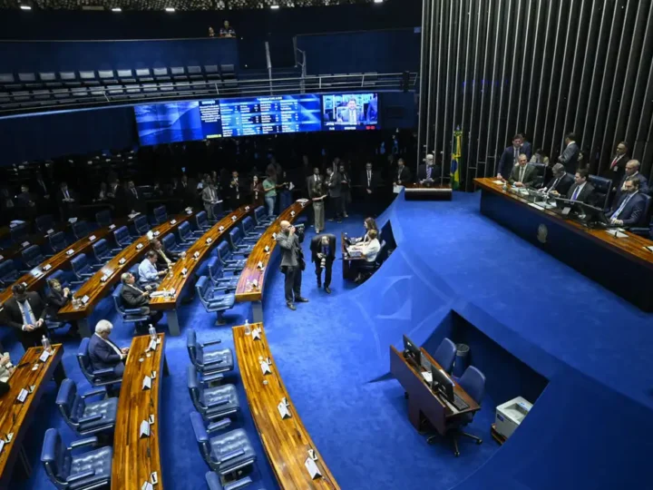 CCJ do Senado pode enterrar PEC da Blindagem nesta quarta