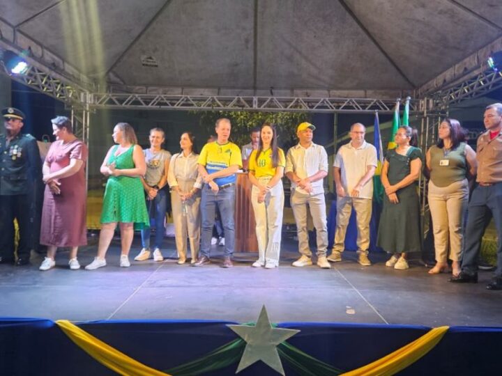 Desfile de 7 de setembro de 2025 atrai multidão em Colorado do Oeste