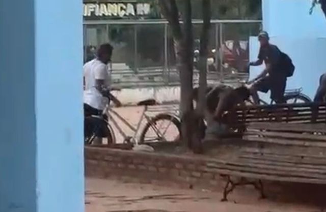 Tentativa de homicídio é registrada em praçã pública após briga em Vilhena