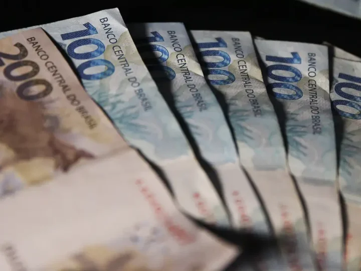 Serasa abre um dia de negociação de dívidas