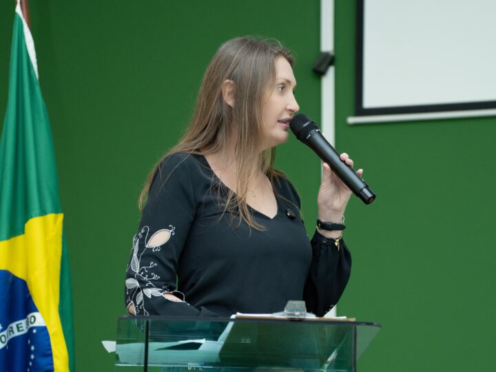 Gislaine Lebrinha visita obra da Linha 7 em Seringueiras