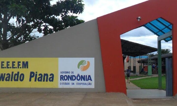 Deputado Luizinho Goebel apresenta indicações para melhorias na Escola Dr. Oswaldo Piana em Corumbiara