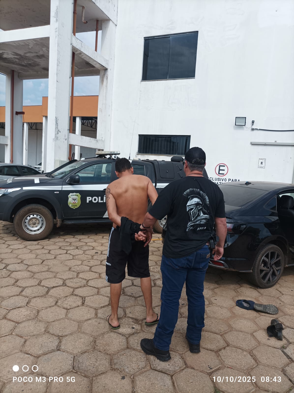 Homem é preso após agredir ex-companheira e mantê-la em cárcere privado