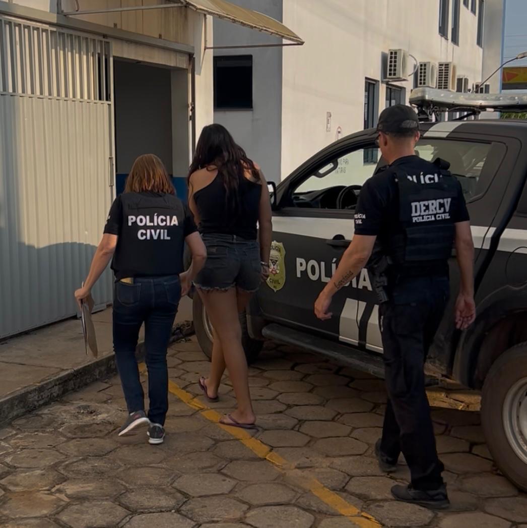 FORÇAS POLICIAIS DEFLAGRAM OPERAÇÃO “FEMINA OCCULTA” E PRENDEM MULHER ACUSADA DE AUXILIAR EM HOMICÍDIO BRUTAL EM VILHENA