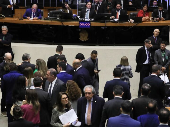 Câmara aprova projeto que tipifica o crime de domínio de cidades