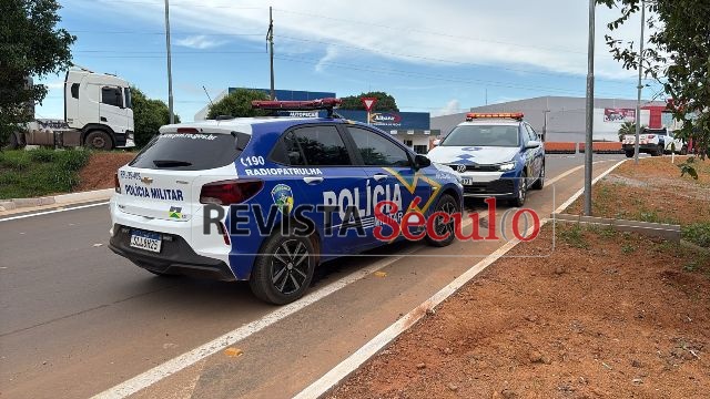 Adolescente foge da polícia e cai com moto no Centro de Vilhena