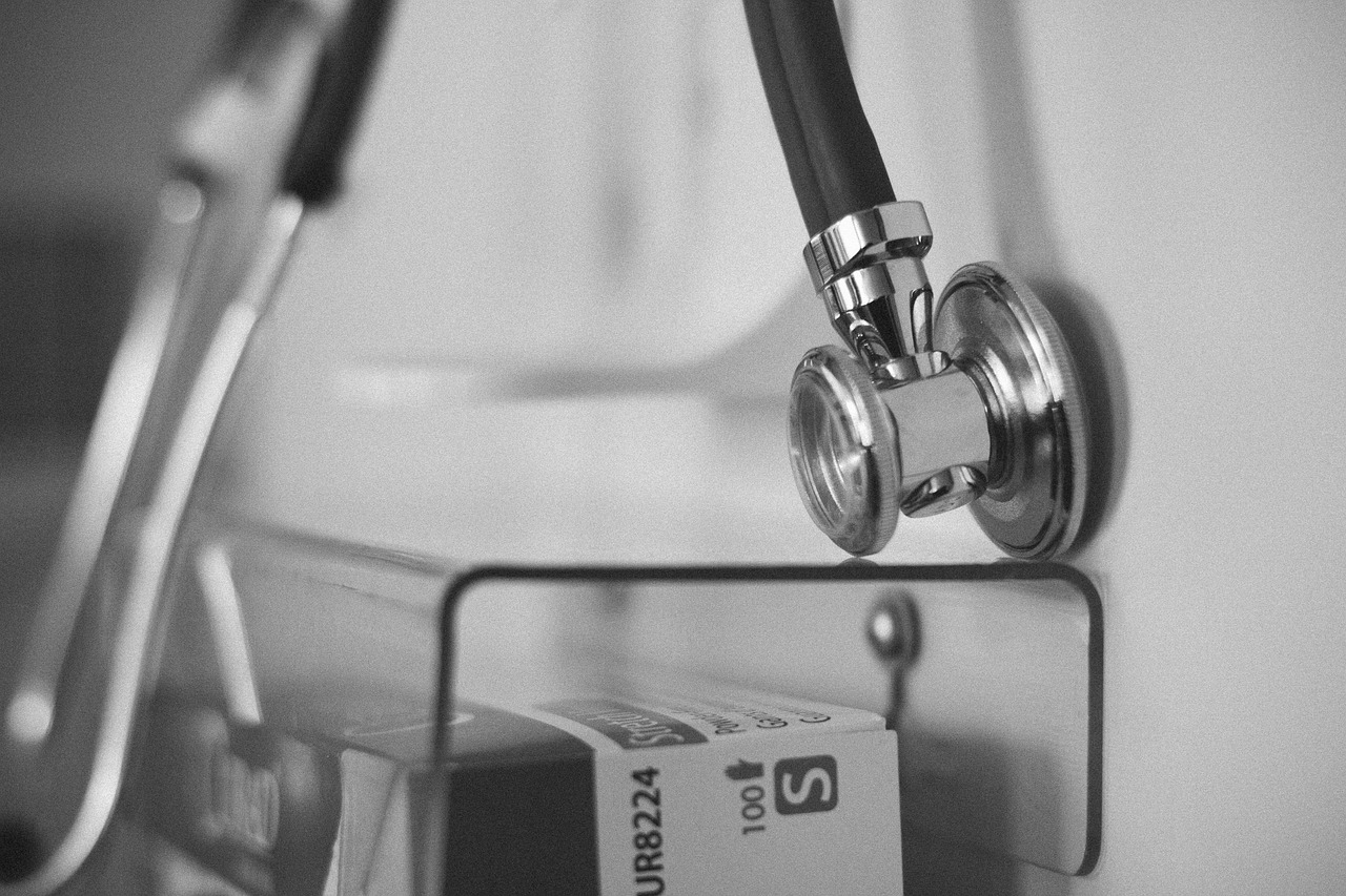 Associação muda técnicas de desengasgo em bebês, crianças e adultos
