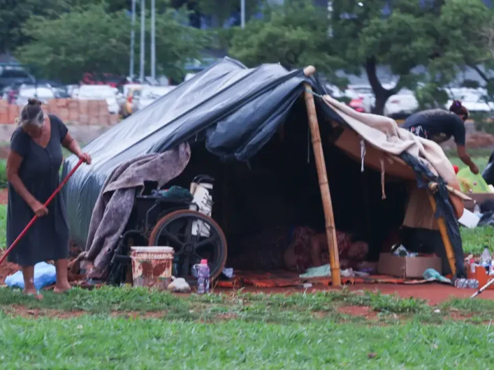 Brasil tem 358 mil pessoas em situação de rua, com 60% no Sudeste