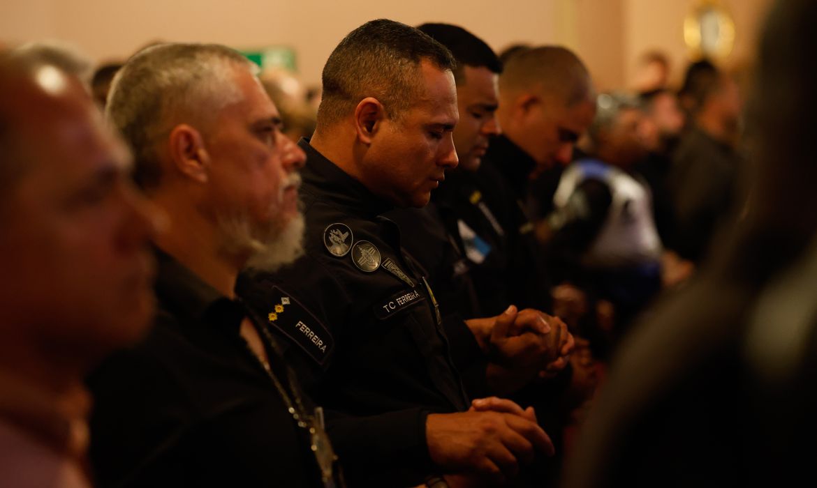 Sobe para cinco total de policiais mortos na Operação Contenção