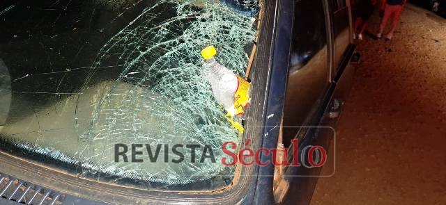 Motociclista fica ferido após colisão com carro em área rural de Vilhena