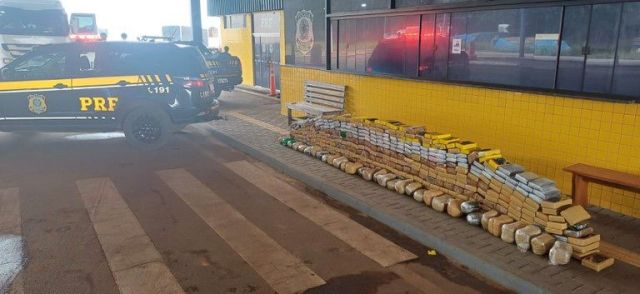 PRF em Vilhena apreende mais de 500 quilos de entorpecentes em caminhão