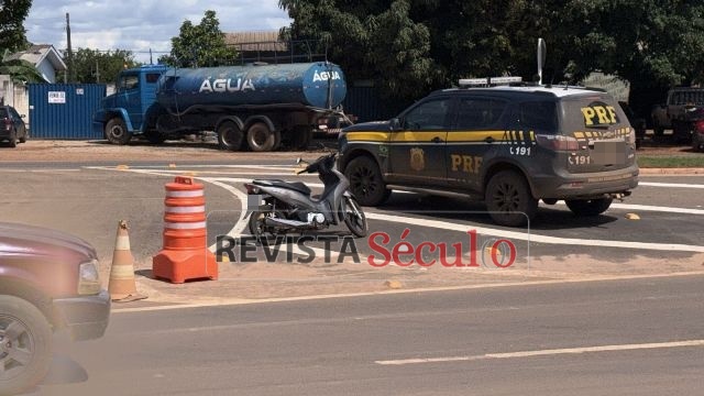 Colisão entre motonetas deixa três feridos na BR-174